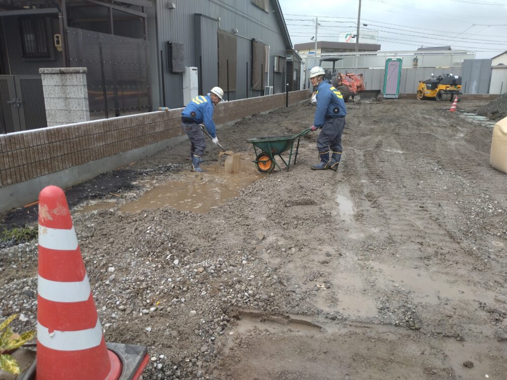 施工中